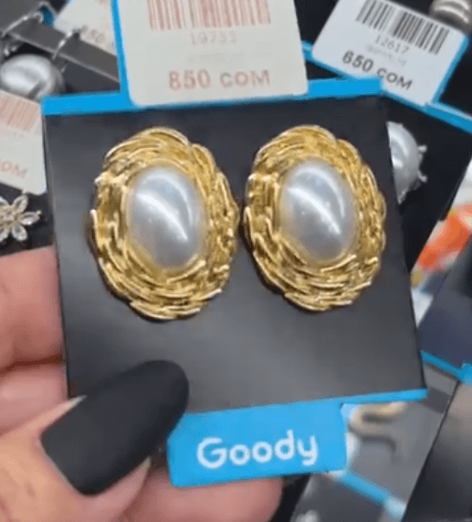 Жемчужная сережка овальная