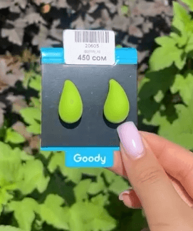 Серьги капельки салатового цвета