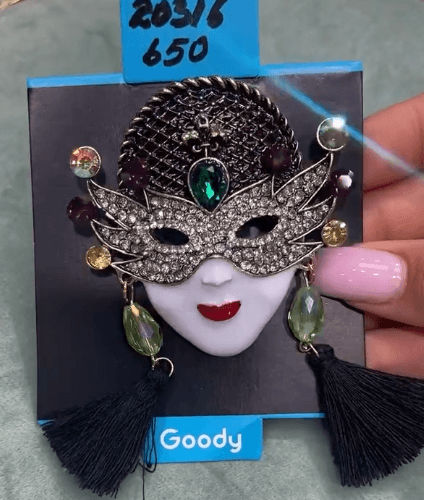 Брошь Маска