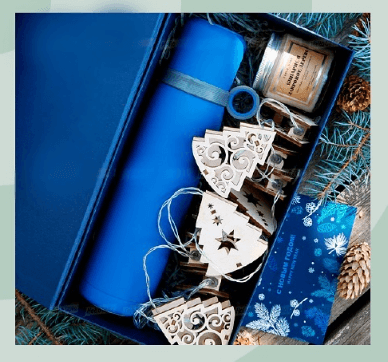 Подарочный набор №2 термос, свеча, гирлянда