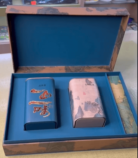 ЧАЙ В ПОДАРОЧНОЙ УПАКОВКЕ