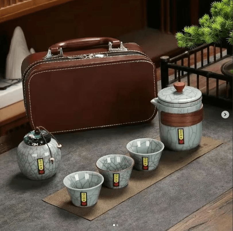 "Абстрактная философия таится в простых предметах".