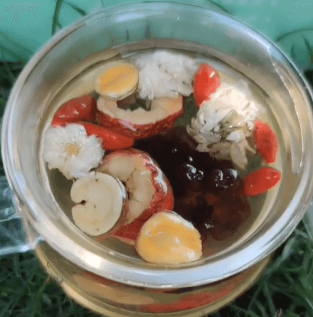 ЦВЕТОЧНО ТРАВЯНОЙ ЧАЙ ДЛЯ ОЧИЩЕНИЯ ОРГАНИЗМА