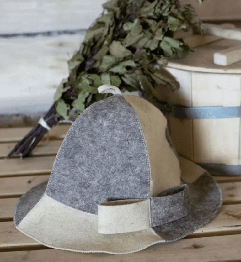 Шляпка для бани бело-серый с бантом