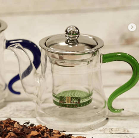 МИНИАТЮРНЫЙ ЧАЙНИК!  -  ЧАЙ НАГЛЫЙ ФРУКТ!