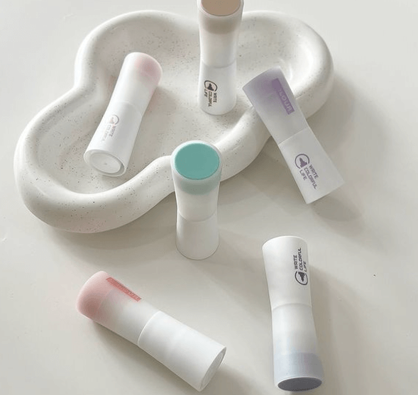 Текстовыделители в постельных тонах.