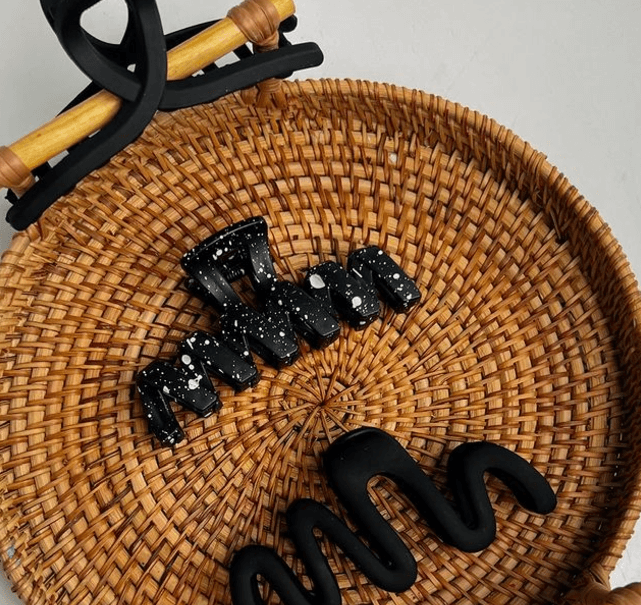 Крабики для волос, это то, что должно быть у каждой девочки в сумочке