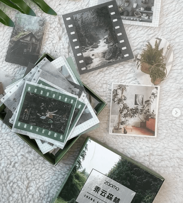 ваши любимые наклейки в коробках