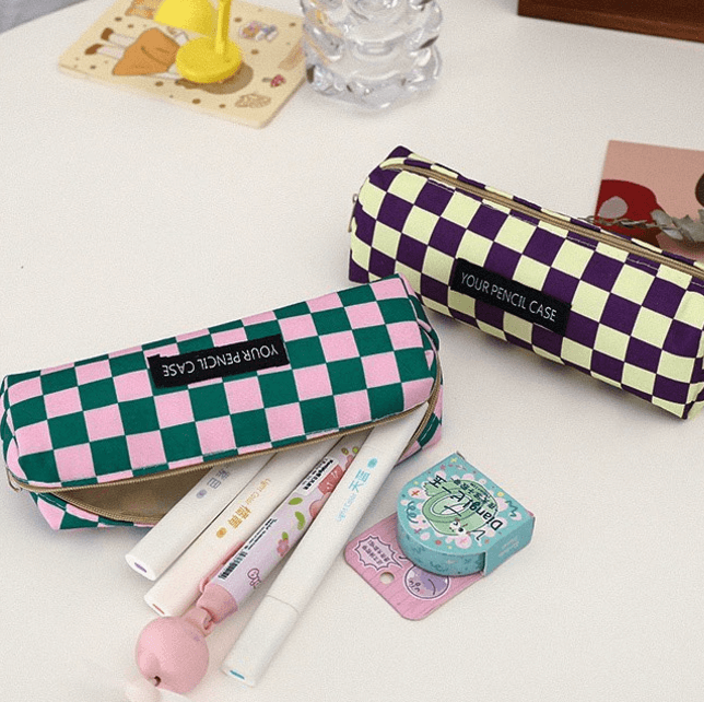 Пеналы с шахматным принтом