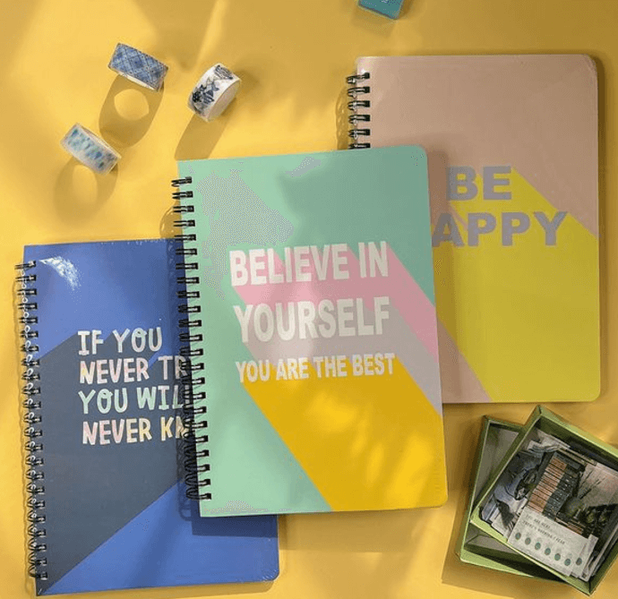 Яркие блокноты на лето