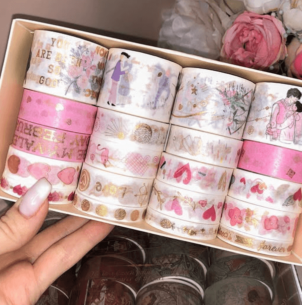 В нашем магазине Better life,представлено огромное количество Декоративных скотчей