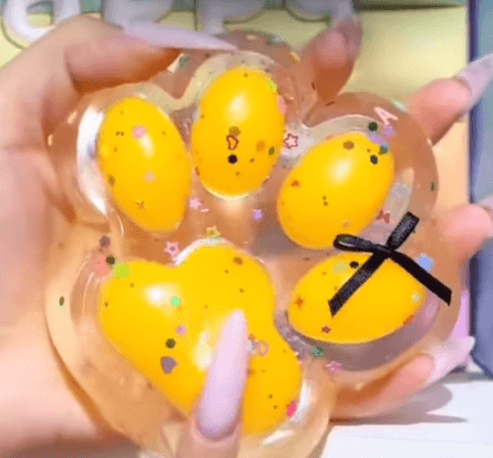 Сквиш  Мега “Лапка” — мягкий антистресс для веселья и релакса!