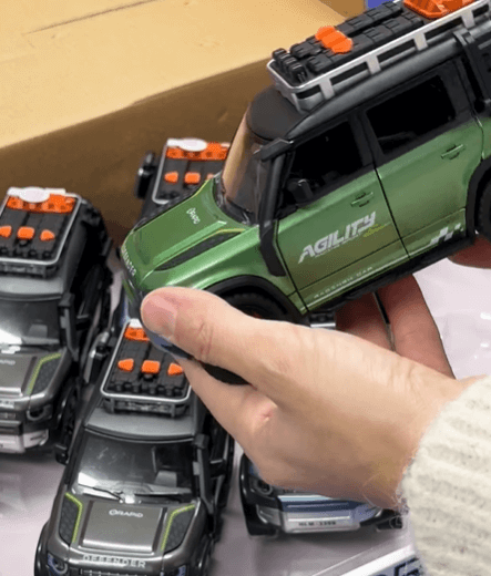 Металлический внедорожник Defender — стиль и мощь в одном!