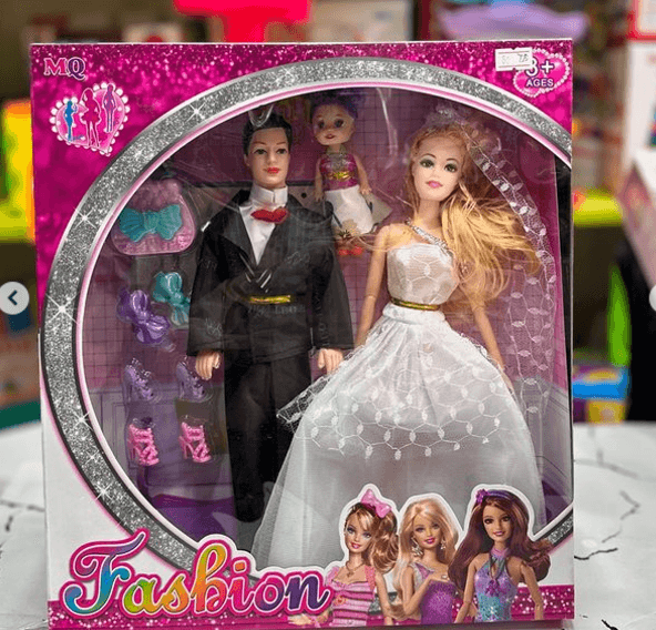 Барби Кэн и стейси .