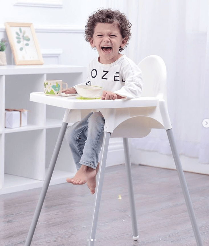 Стул для кормления детей бело-серый