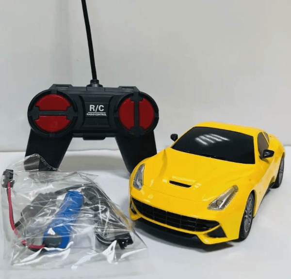 Реалистичная Машинка на радиоуправлении Свет фар 1:24