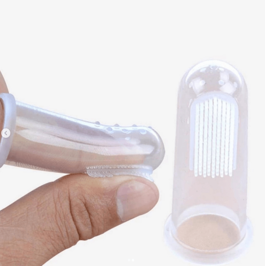 Зубная щетка-напальчник силиконовая