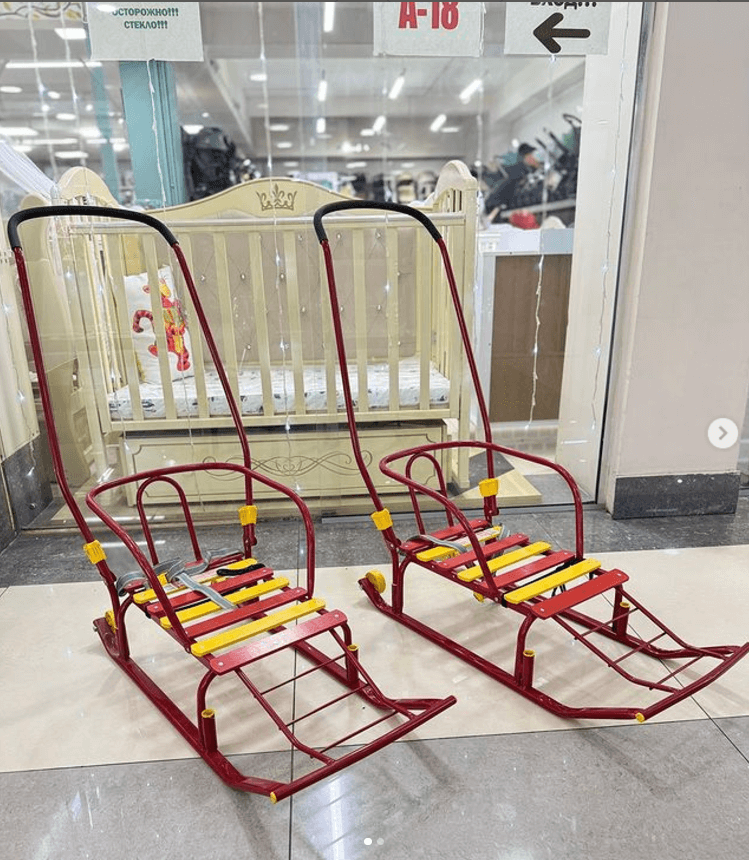 Санки с ручкой детские