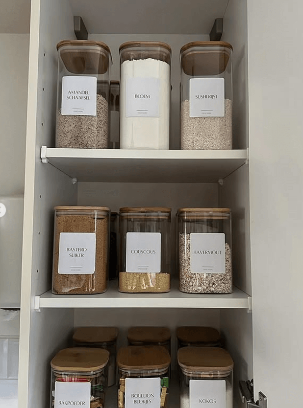 Стеклянная баночка для сыпучих квадратной формы 800мл