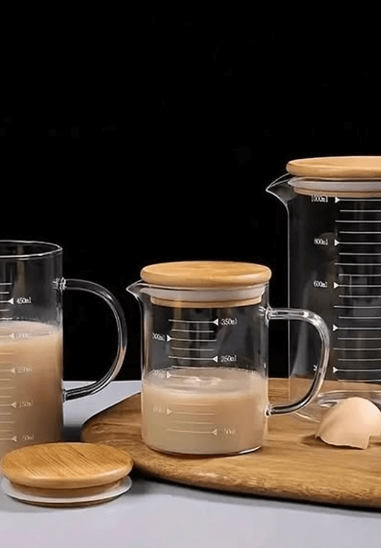 Мерный стакан с крышкой и носиком 350мл