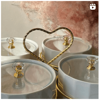 Менажница с 4 емкостями на металлическом подносе