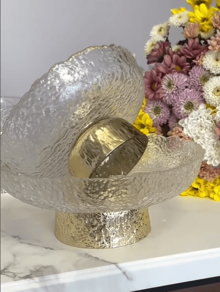 Фруктовница стеклянная с золотой ножкой 23см