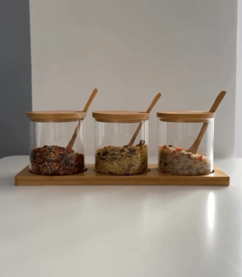 Набор стеклянных банок для сыпучих продуктов и специй