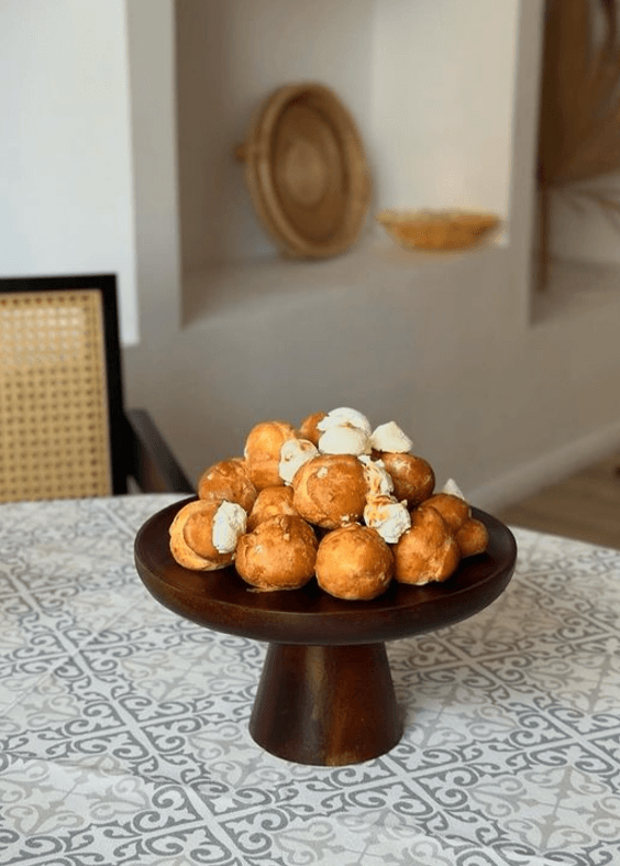 Тортница из натурального дерева 16 см