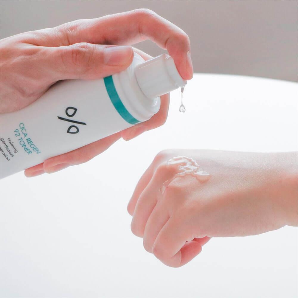 Успокаивающий тонер для чувствительной кожи с 92% центеллы Dr.Ceuracle Cica Regen 92 Toner 120мл