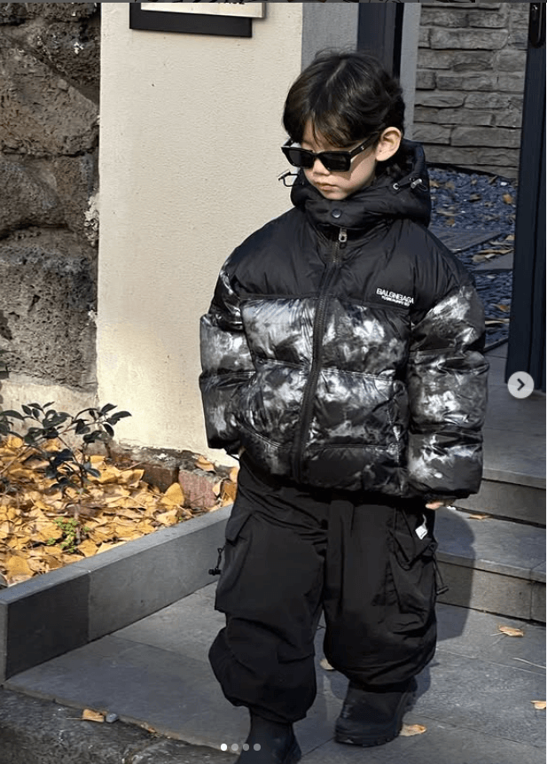 Куртка для мальчика цвет комбинированный