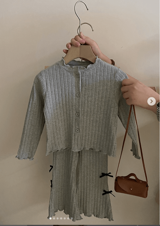 Двойка кофточка на пуговицах+штаны с бантиками для девочки ткань лапша