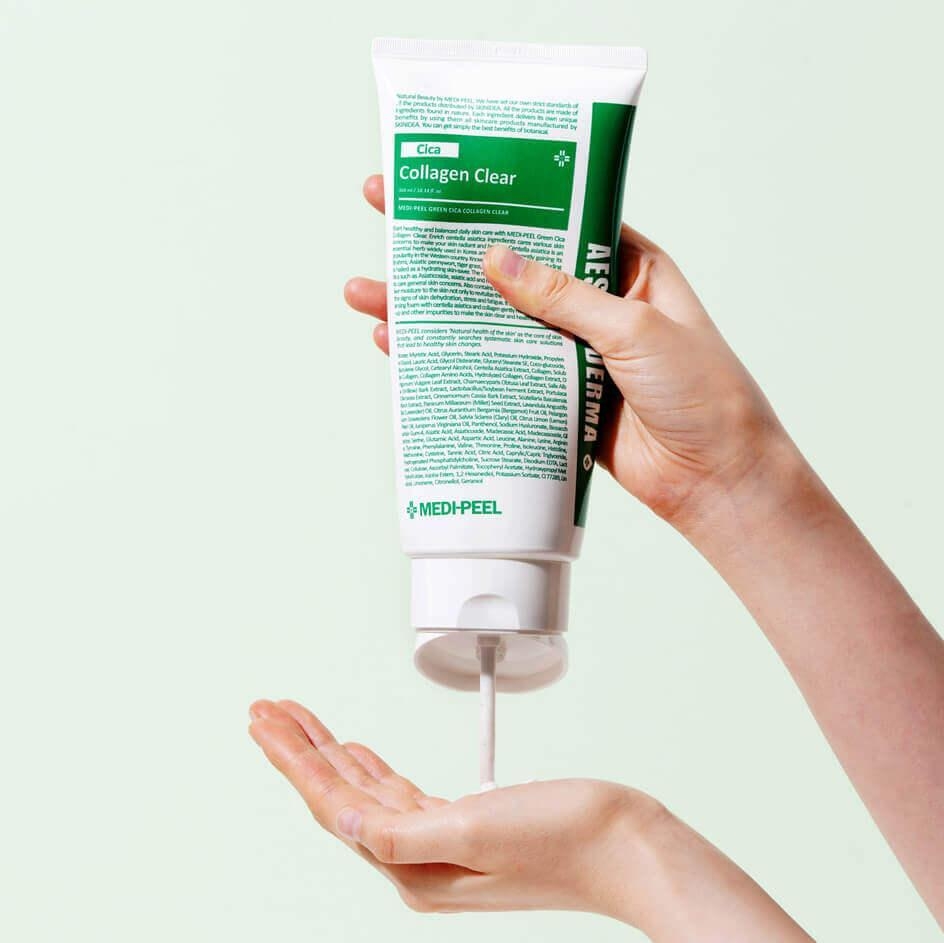 Коллагеновая пенка для умывания с CICA-комплексом Medi-Peel Green Cica Collagen Clear 300мл