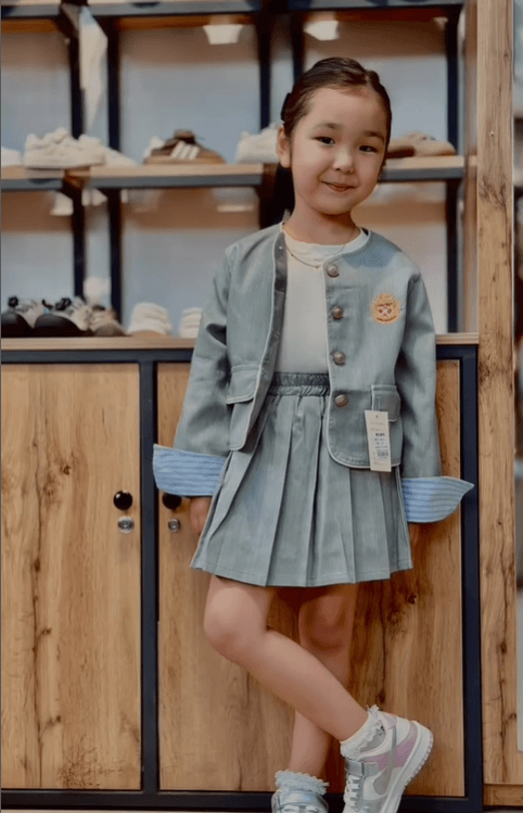 Двойка на весну-осень кофта+юбка плиссе для девочки