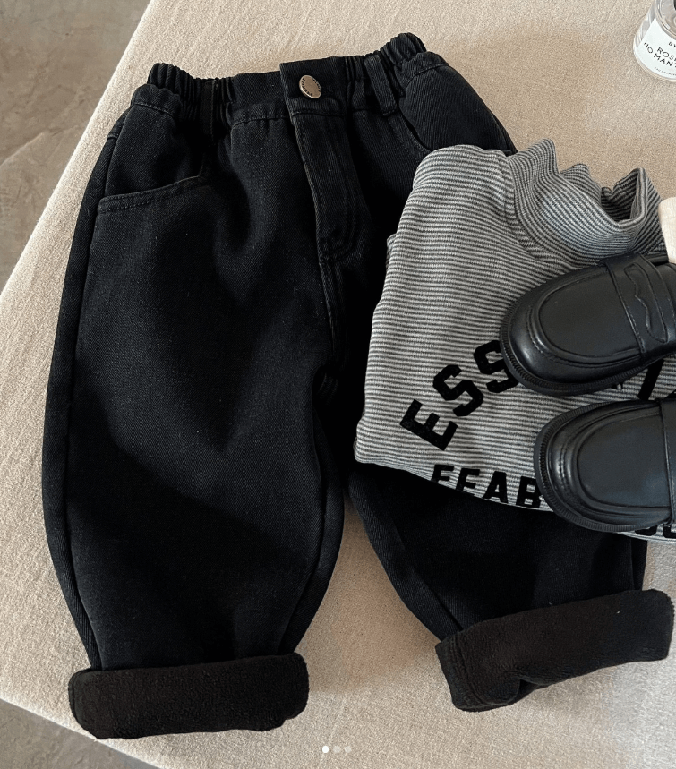 Утепленные джинсовые штаны для детей черный