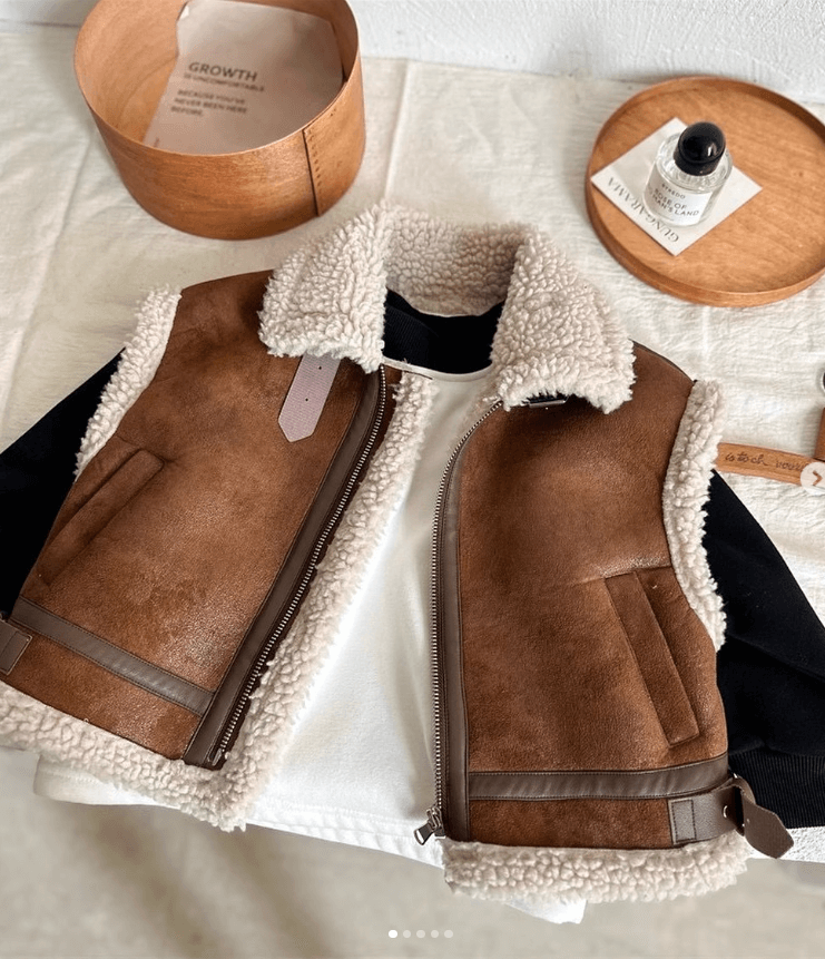 Жилетка детская зимняя на молнии