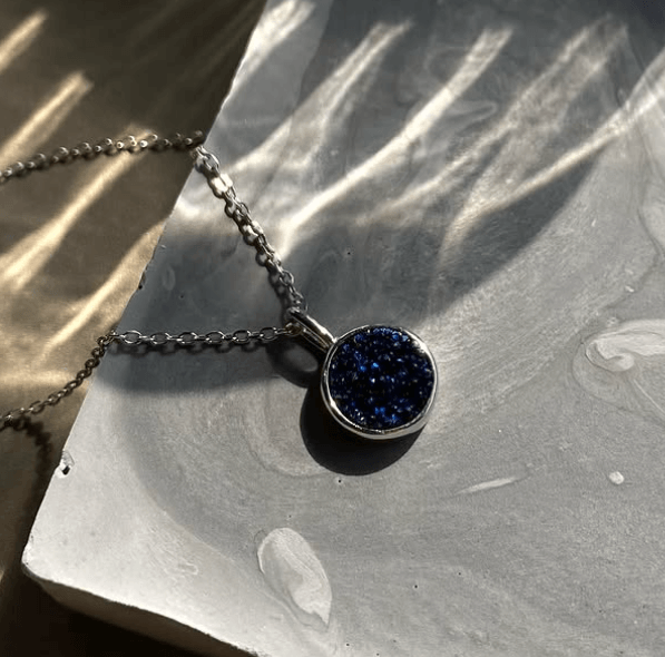 Серебряная цепочка с синим кварцем / Серебро 925 пробы