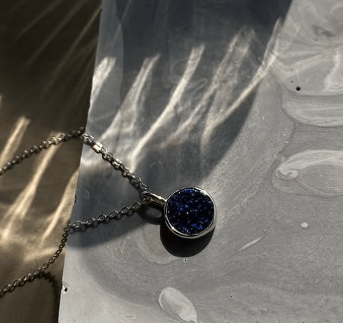 Серебряное украшение с синим кварцем / Серебро 925 пробы