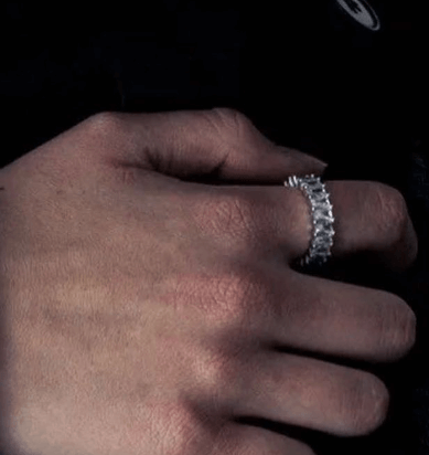 Серебряное кольцо со стразами / Серебро 925 (цирконы ААА класса)