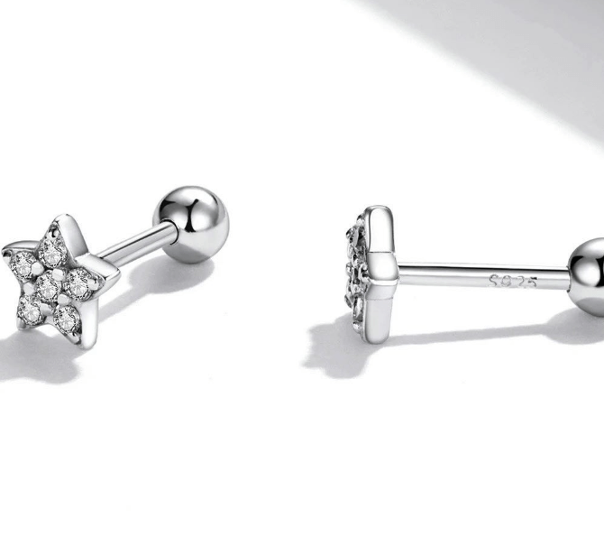Серебряные серьги в виде звезды / Серебро 925 пробы