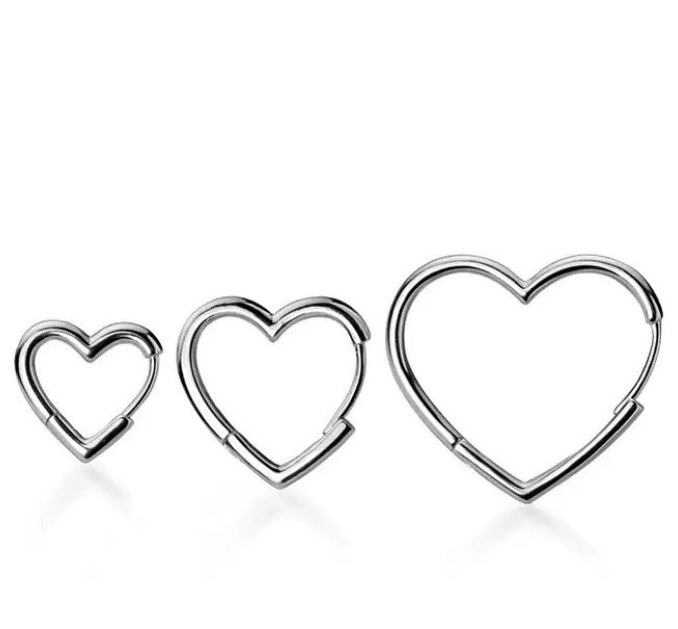 Серебряные серьги в виде сердца  /Диаметр 25mm / Серебро 925 пробы.