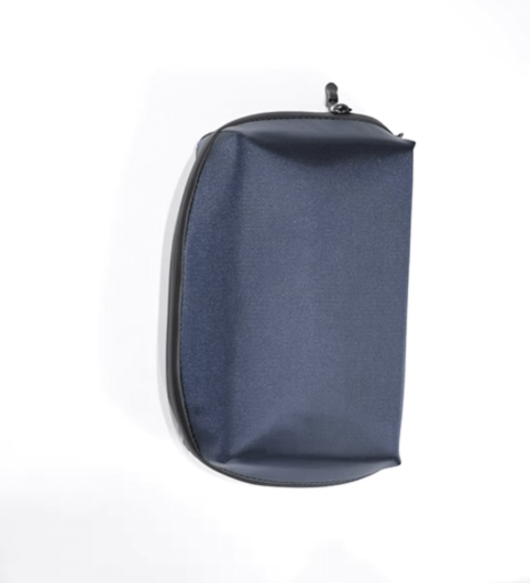 Органайзер для хранения проводов и зарядок гаджетов