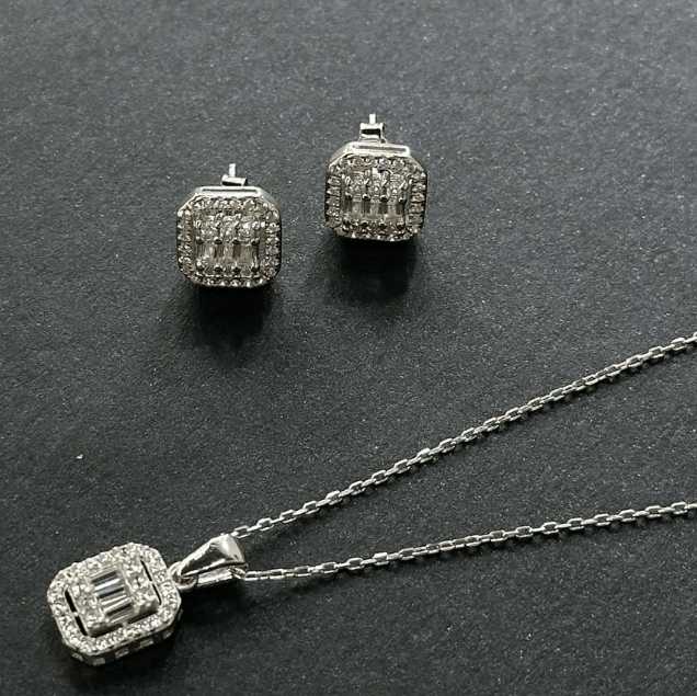 Шикарный набор из серебра 925 пробы💎с цирконами в форме «багет» /