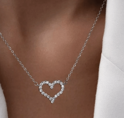 Укрошение шикарное в виде сердца из серебра 925 пробы