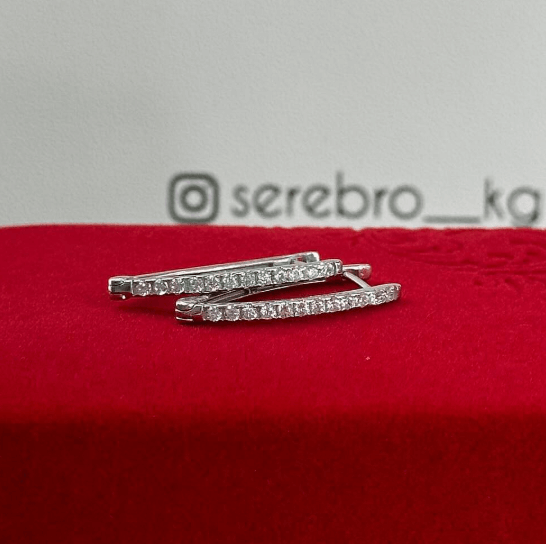 Очень красивые серьги необычной формы  / Серебро 925💎Камни цирконы