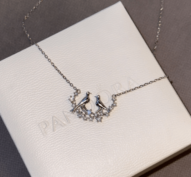 Безумно нежное и красивое колье в наличии / Серебро 925 пробы,цирконы