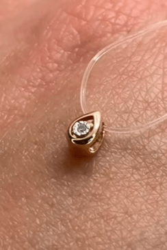 Подвеска из золота с натуральным бриллиантом