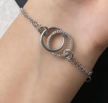 Браслет с двумя кольцами / Серебро 925 пробы, цирконы