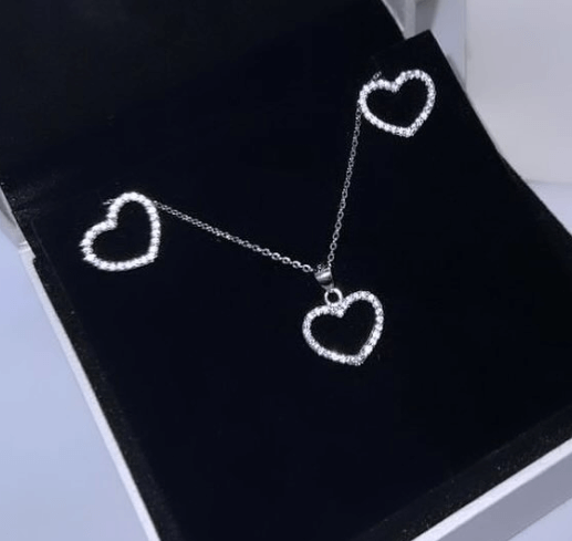 Комплект Подвеска и серьги Сердце / Набор подвеска на шею Сердце с цепочкой и серьги / Серебро 925 пробы, цирконы