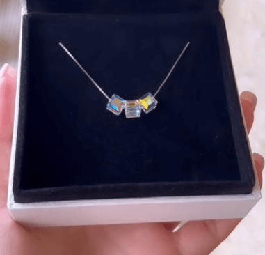 Необычайной красота колье с 3 кубами  / Серебро 925 пробы /  можно носить даже как чокер