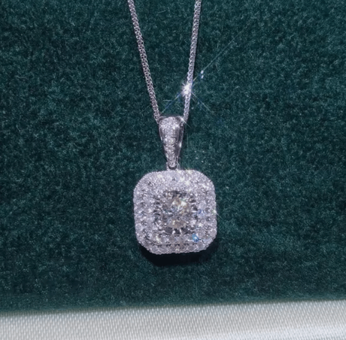 Акционное колье квадратной формы / Серебро 925 пробы, цирконы